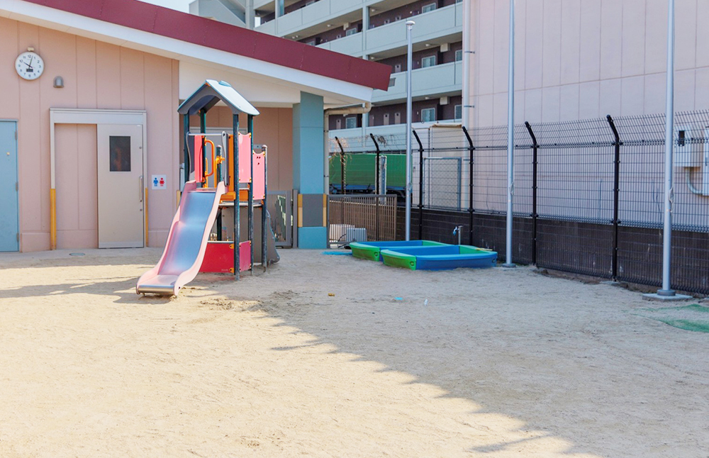 児童発達支援センターこだまの園庭の様子